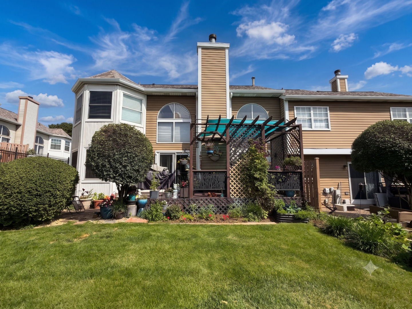 637 Ascot Lane