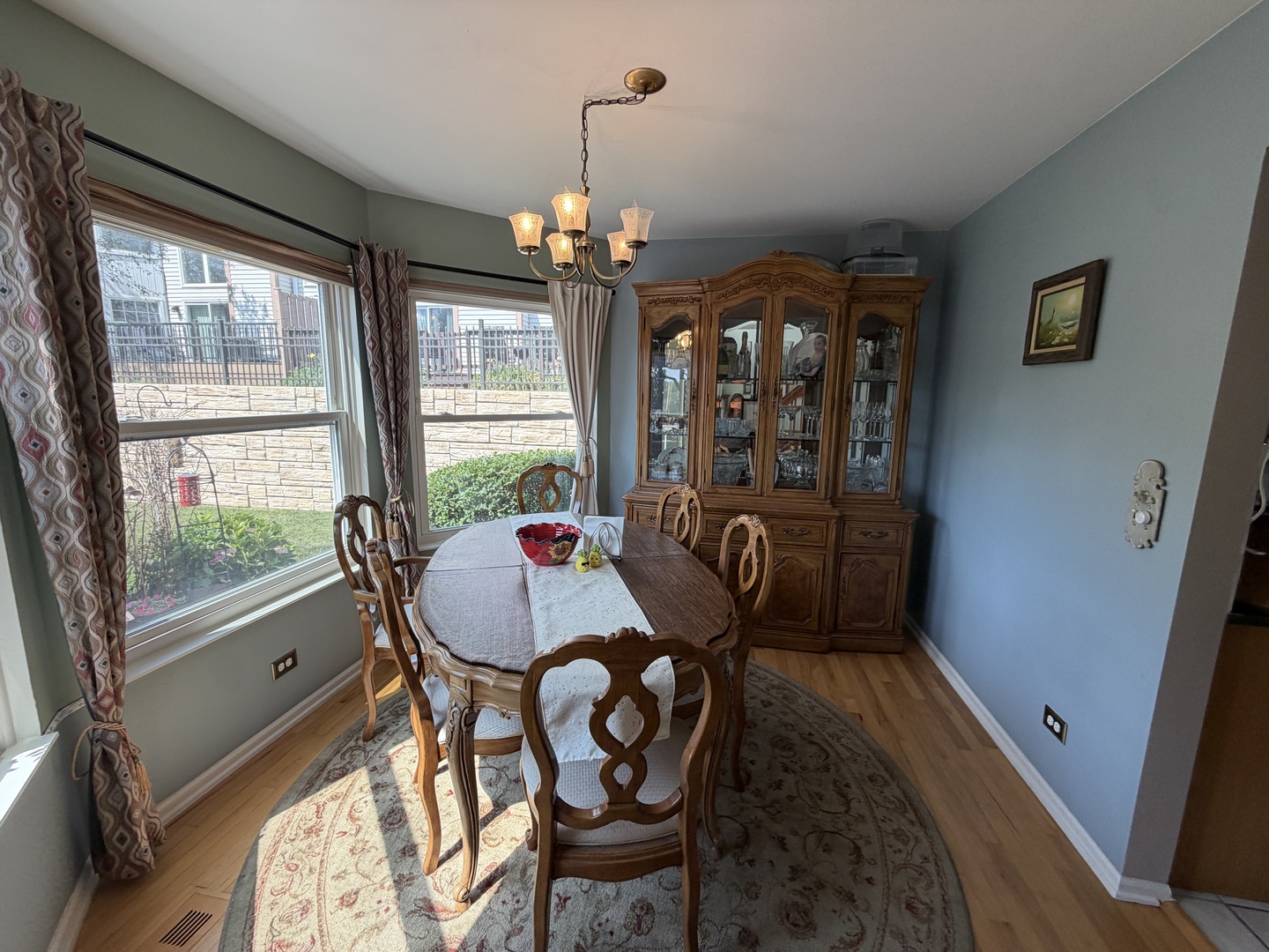 637 Ascot Lane