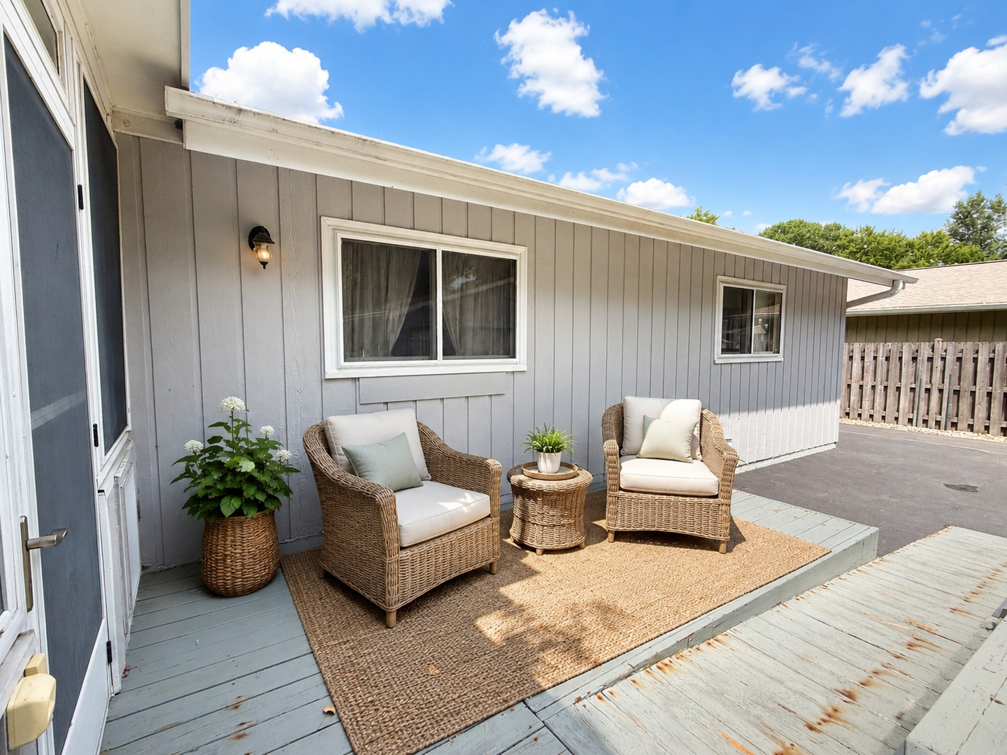 136 E Kimball Avenue
