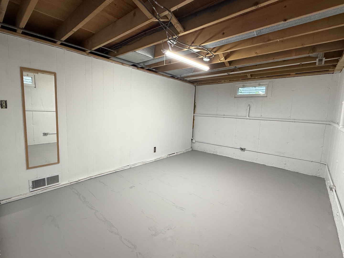 136 E Kimball Avenue
