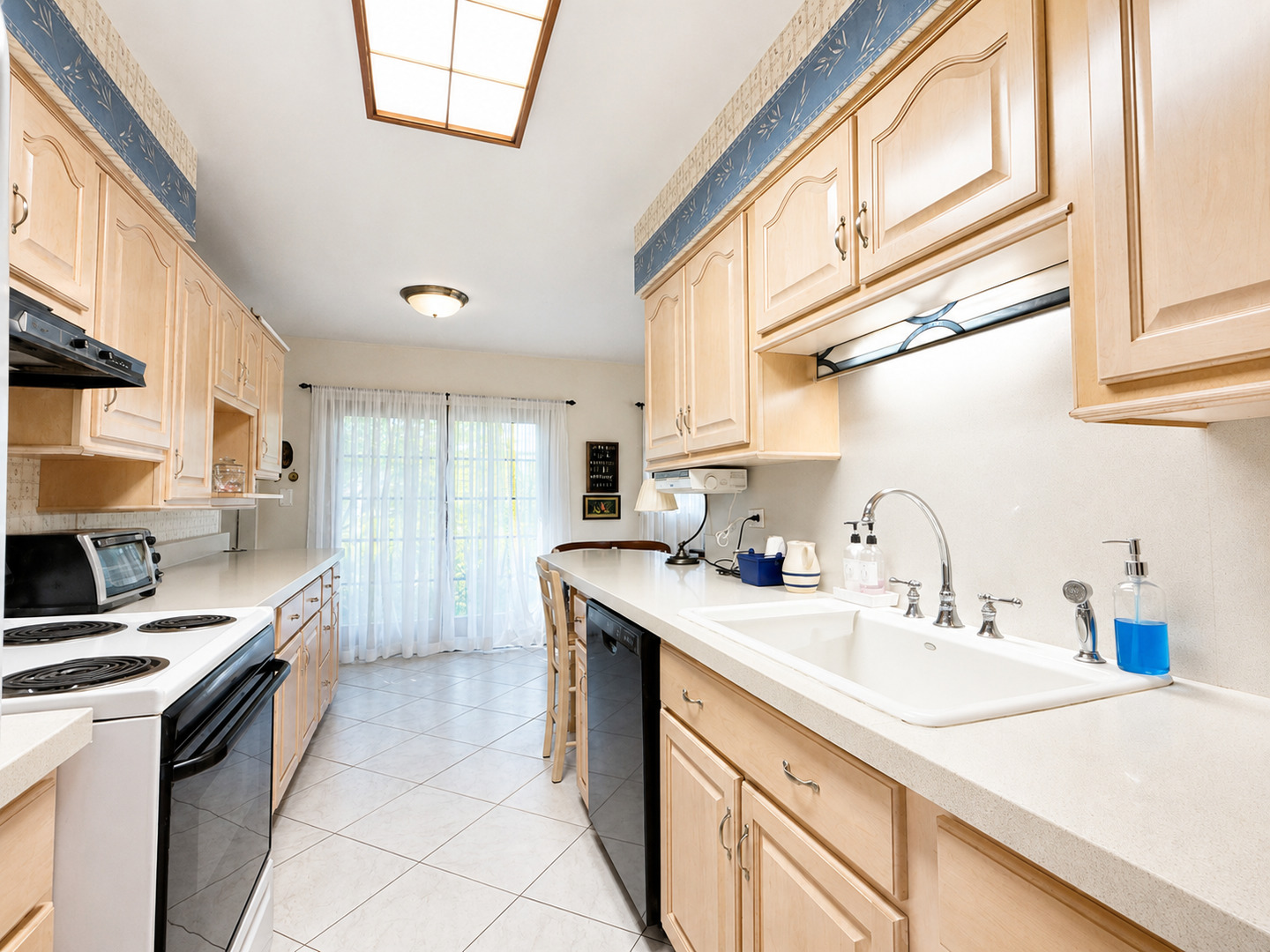 136 E Kimball Avenue