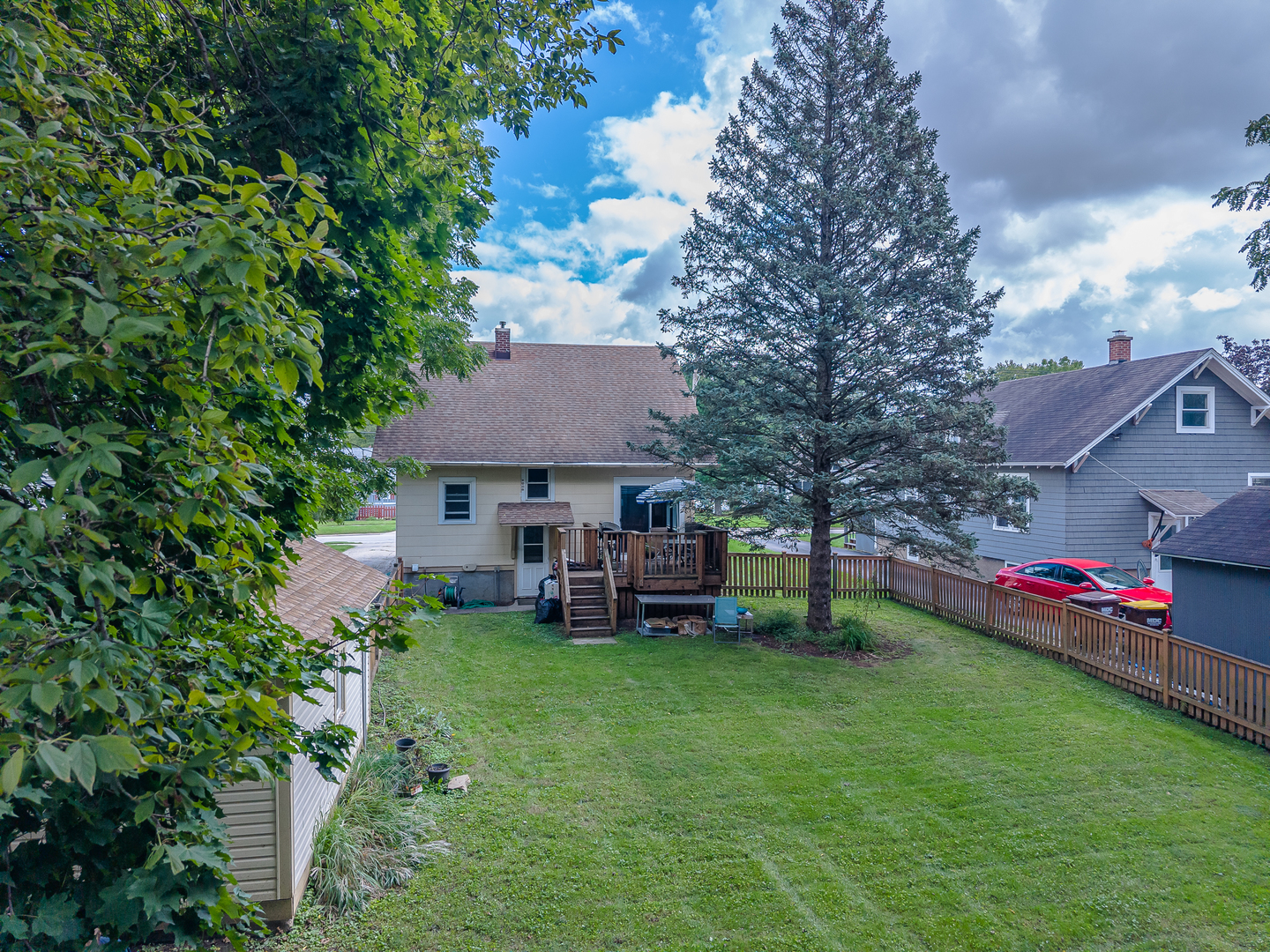 445 Pleasant Street