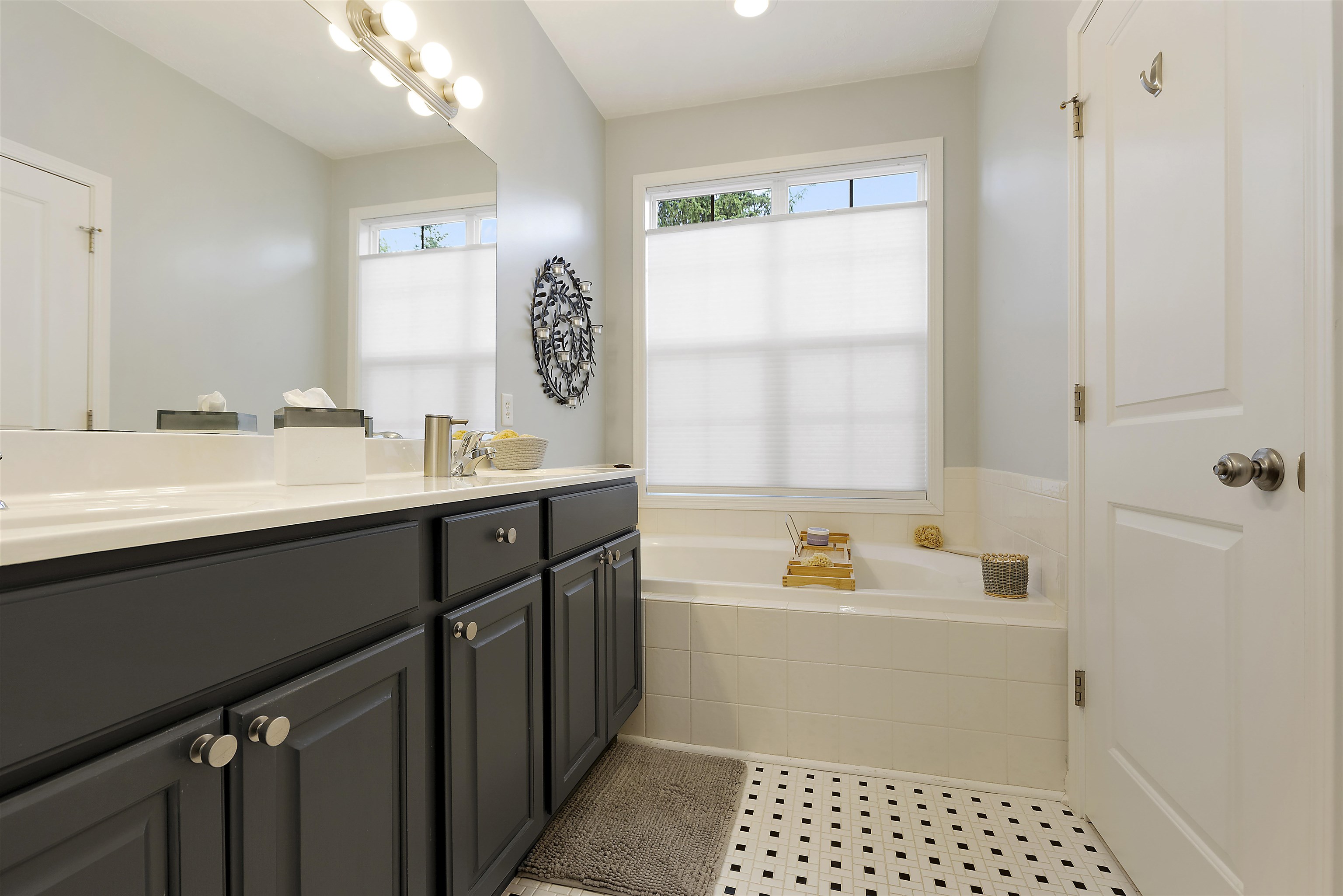 4521 Rainbow Court