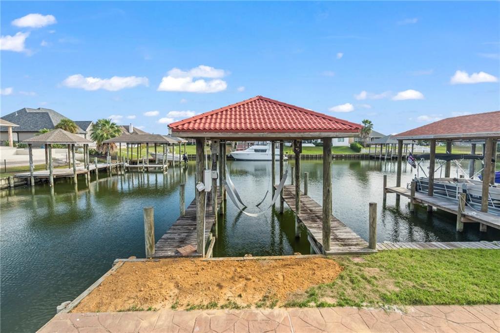 1400 ROYAL PALM Drive