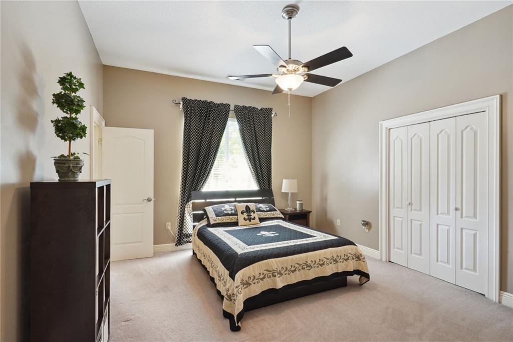 223 LANSDOWNE Drive