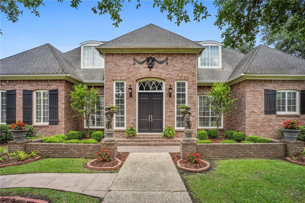 223 LANSDOWNE Drive