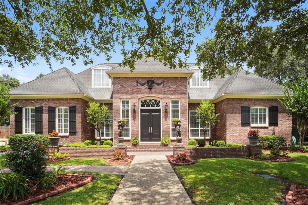 223 LANSDOWNE Drive