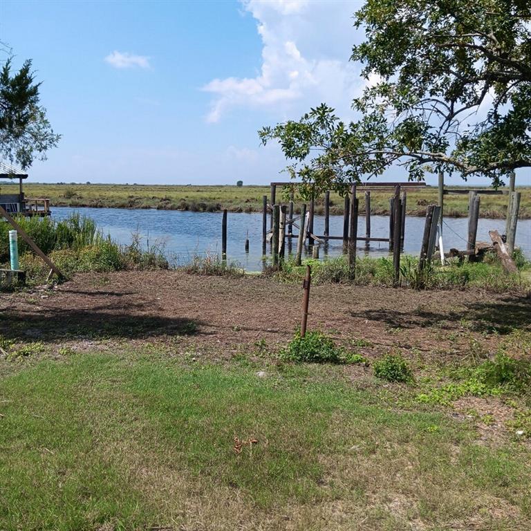 4637 PONTCHARTRAIN Drive