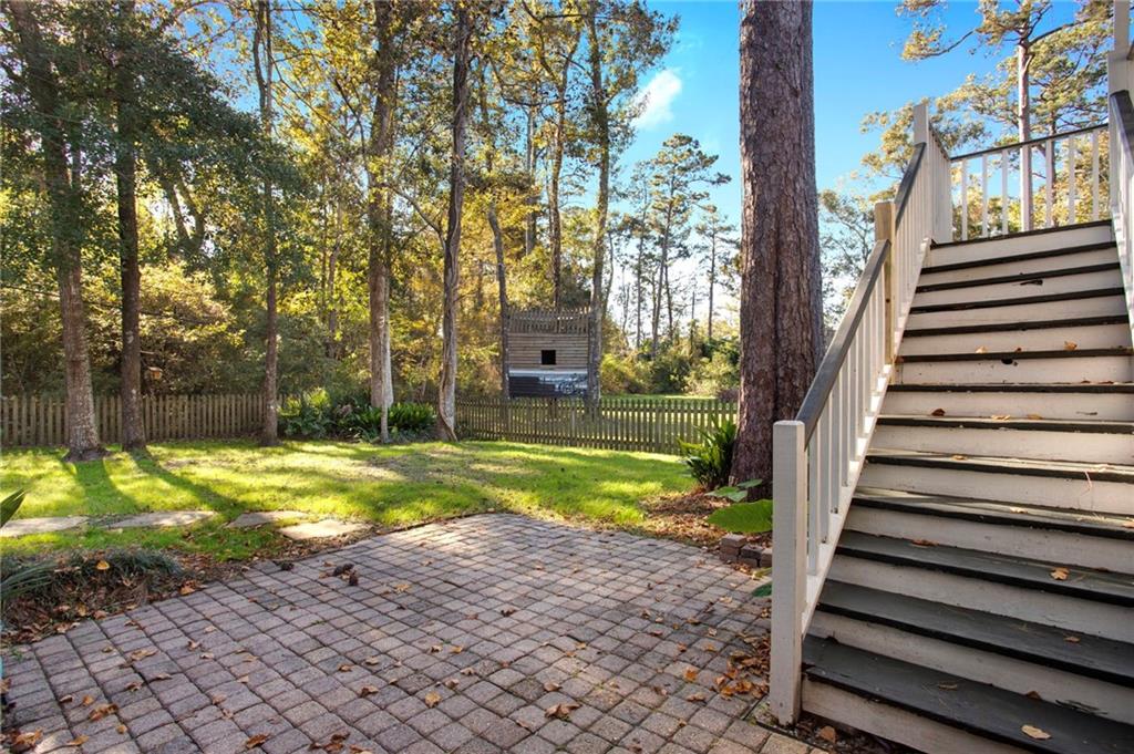 604 HOLM OAK Lane