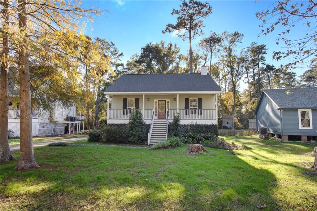 604 HOLM OAK Lane