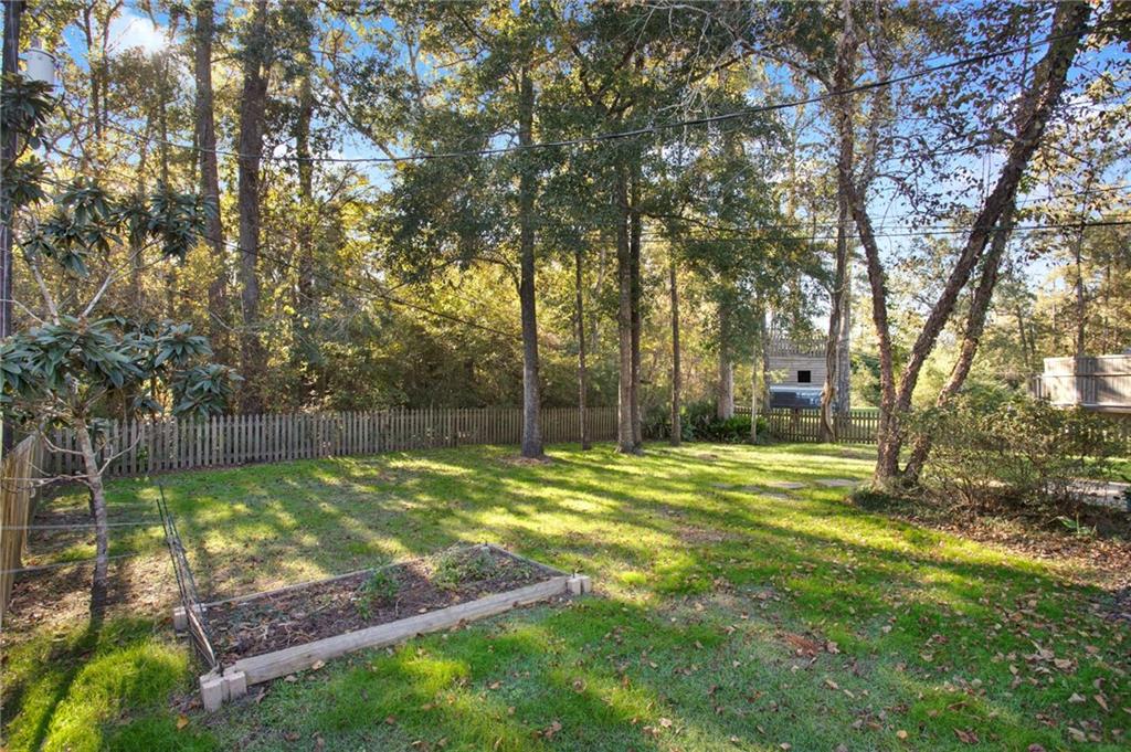 604 HOLM OAK Lane