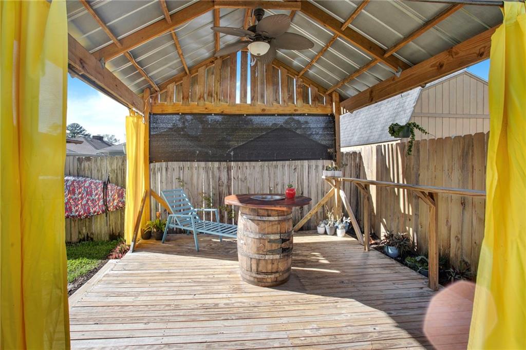 408 ARROWWOOD Drive