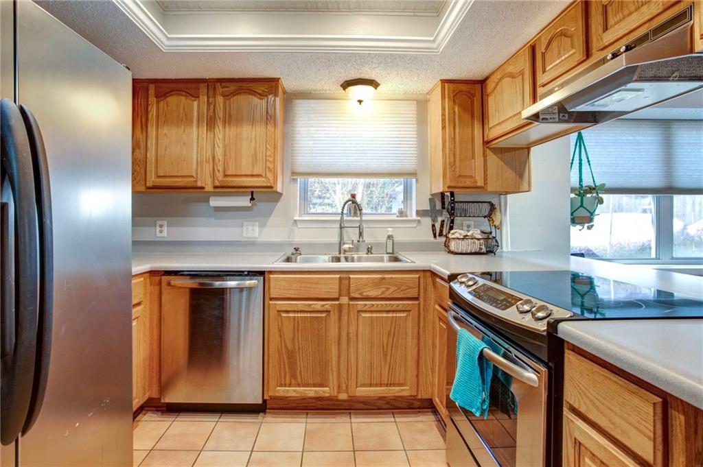 408 ARROWWOOD Drive