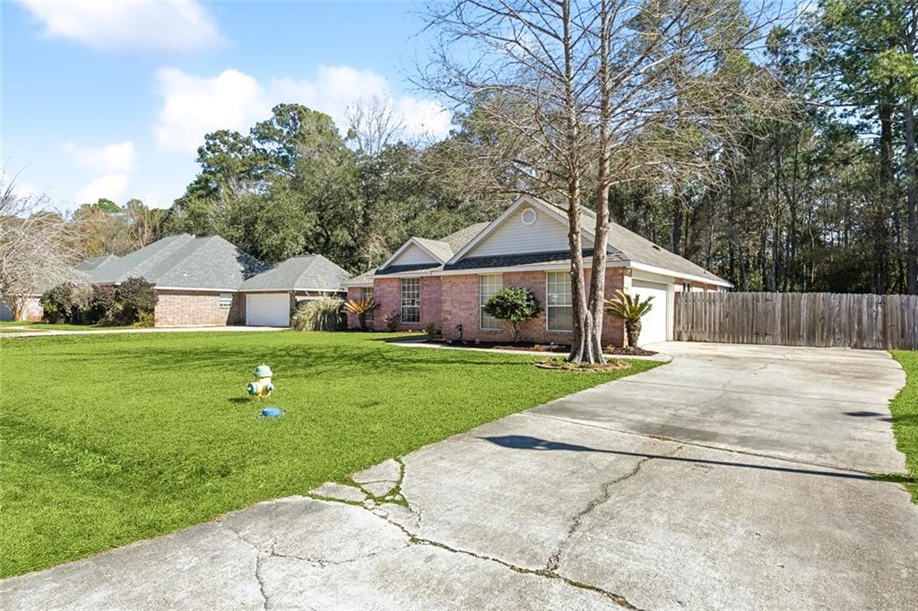 409 WESTWOOD Drive