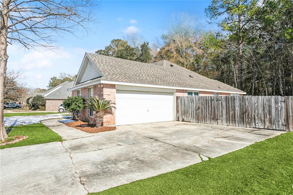 409 WESTWOOD Drive