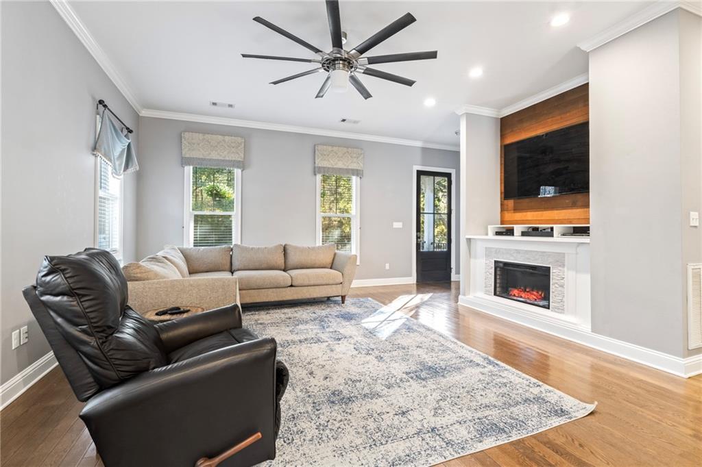 256A EGRET Street