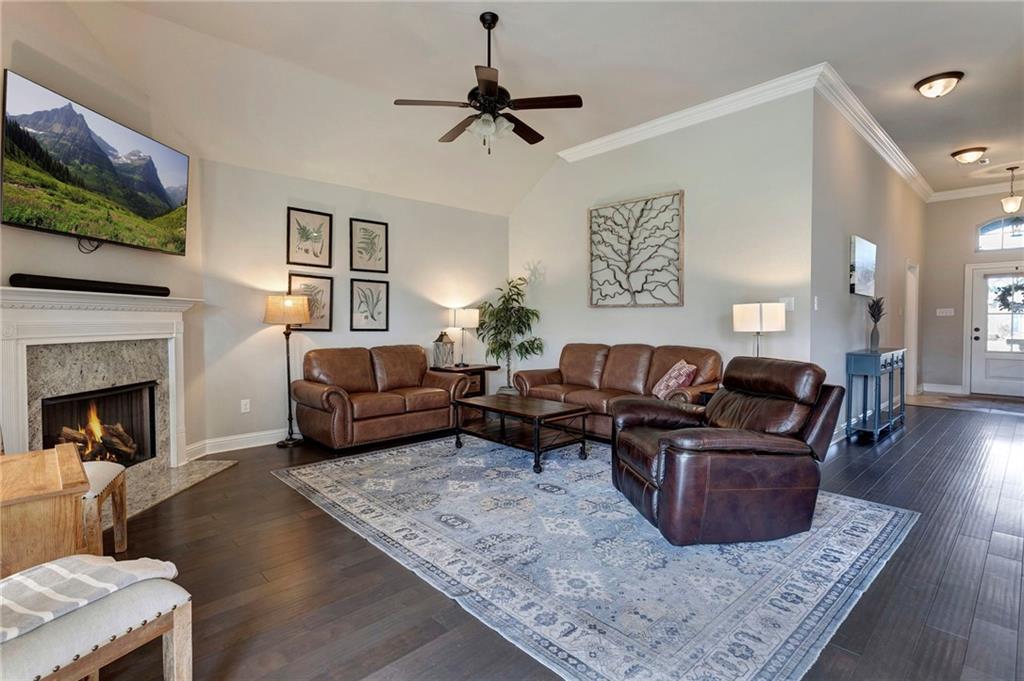 2493 DIXIE Drive