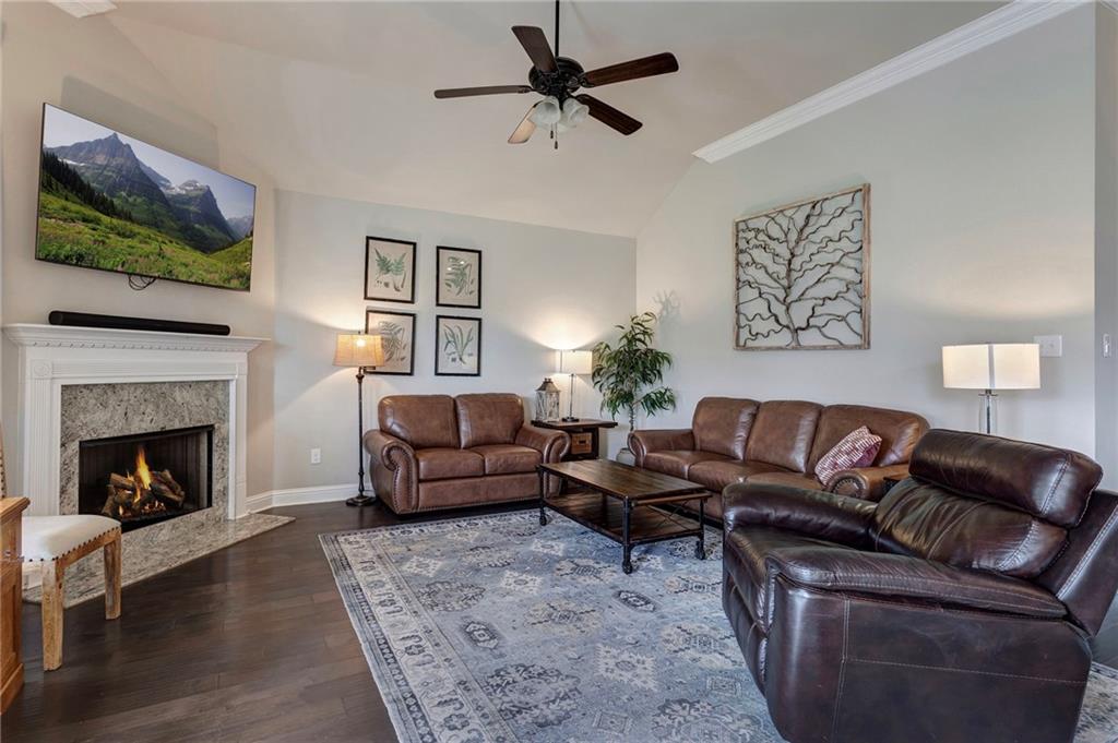2493 DIXIE Drive