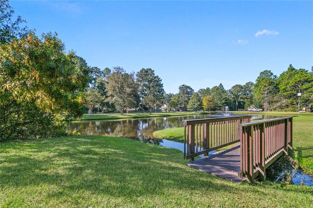 413 OAK BRANCH Drive