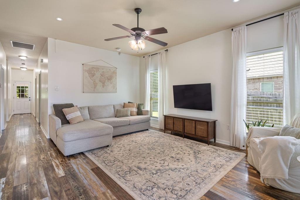 413 OAK BRANCH Drive