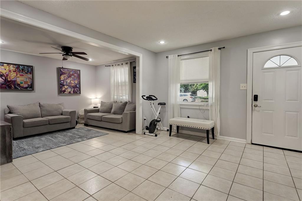203 ORIOLE Drive