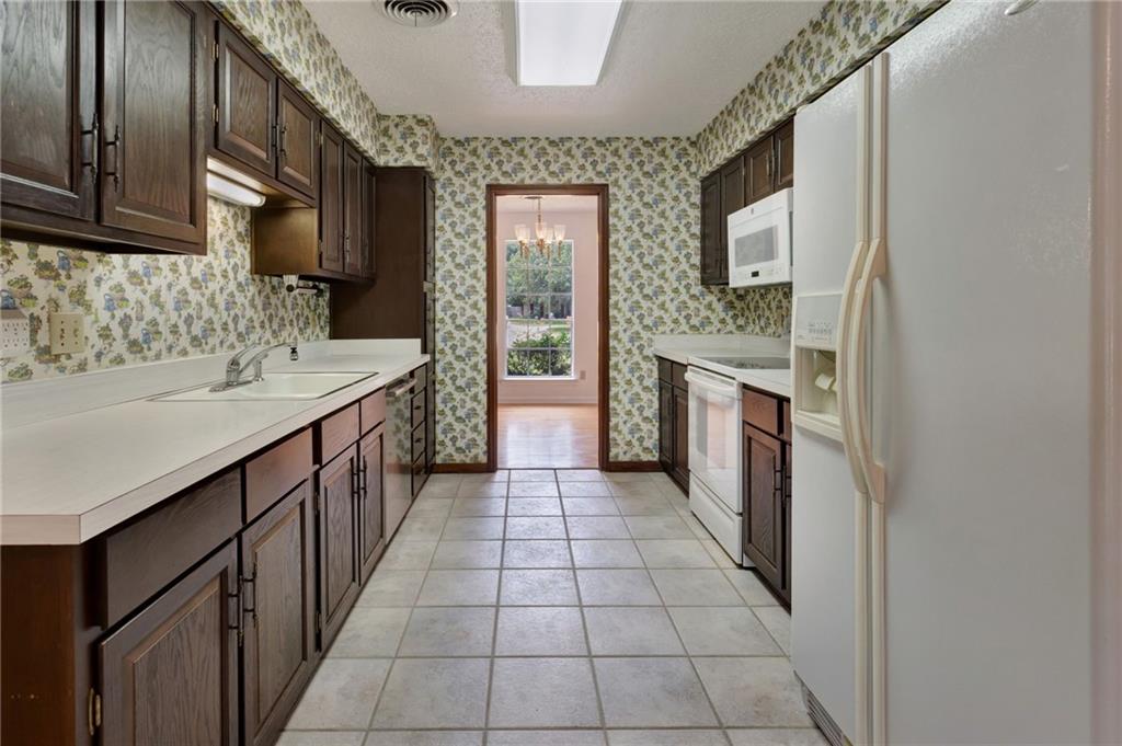1569 MAPLEWOOD Drive