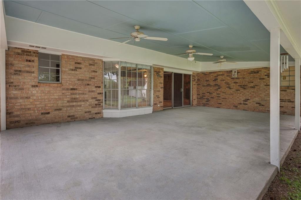 1569 MAPLEWOOD Drive