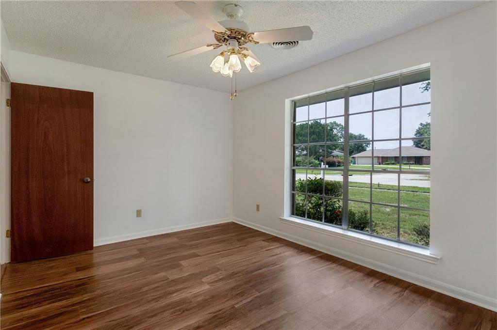 1569 MAPLEWOOD Drive