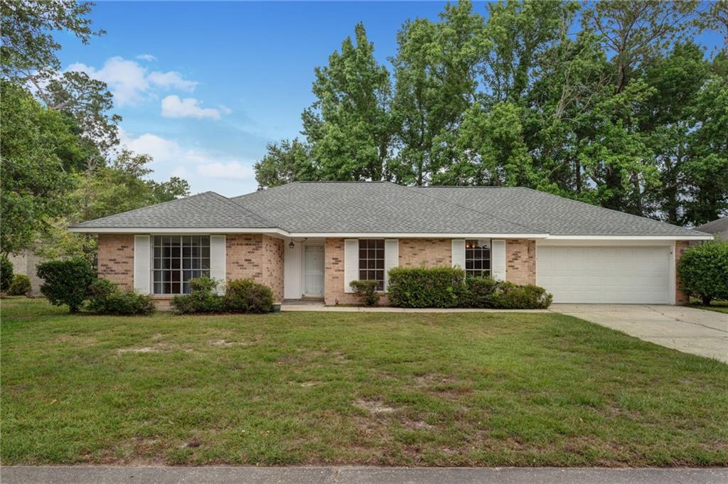1569 MAPLEWOOD Drive