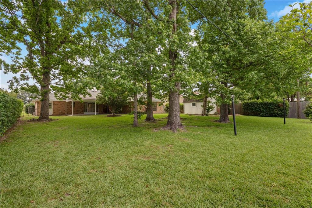 1569 MAPLEWOOD Drive