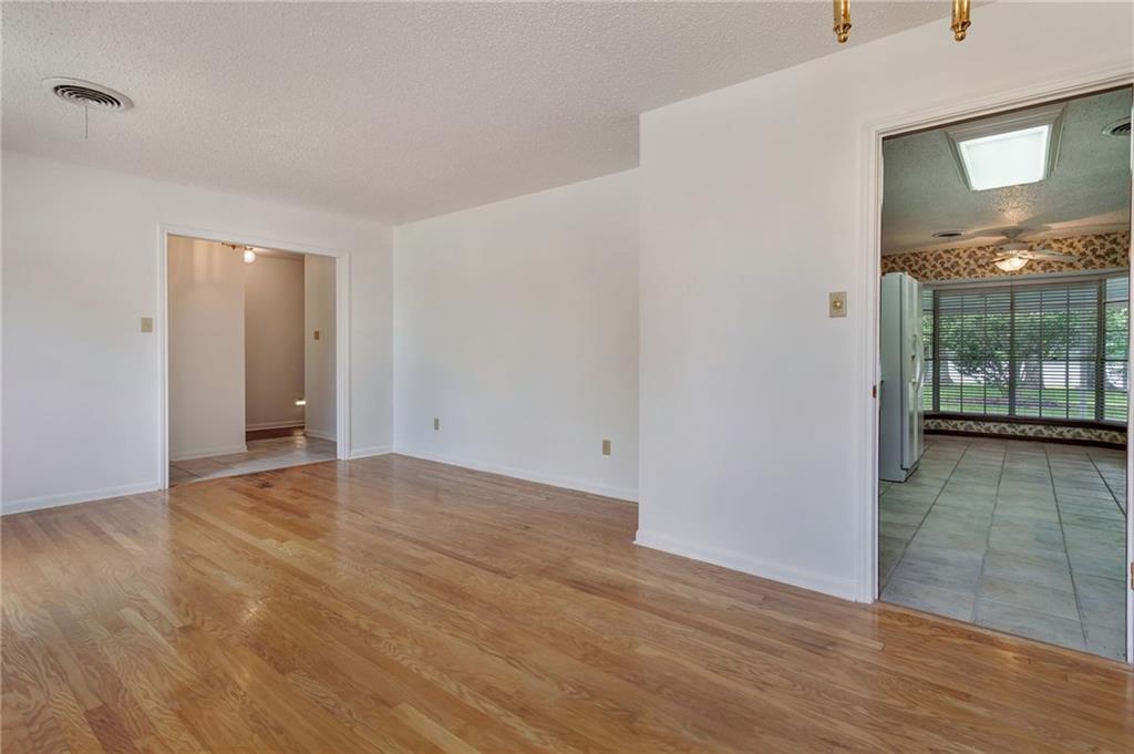 1569 MAPLEWOOD Drive