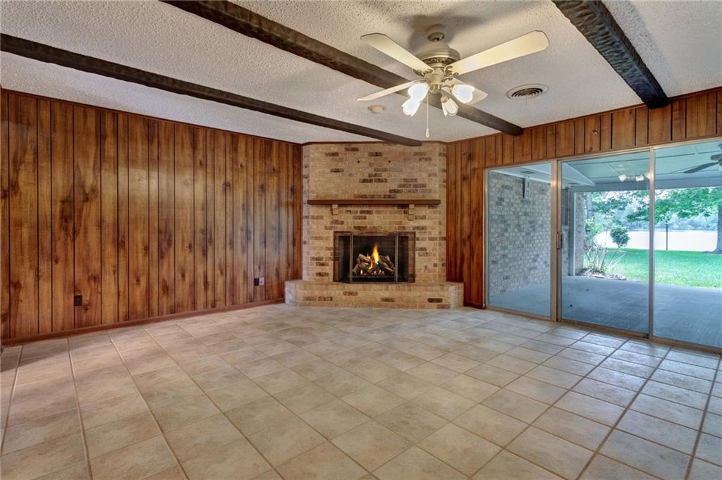 1569 MAPLEWOOD Drive