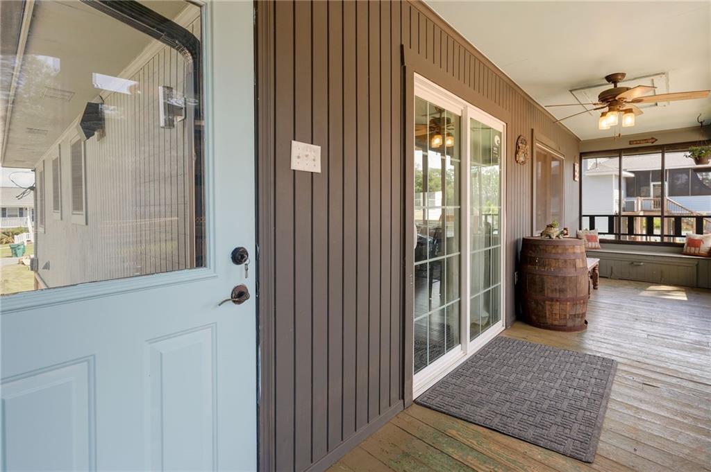 3113 BAYOU VIEW Place