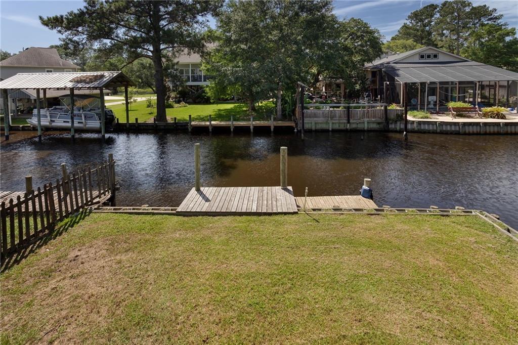 3113 BAYOU VIEW Place