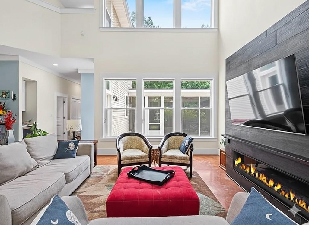 633 RAMON Street