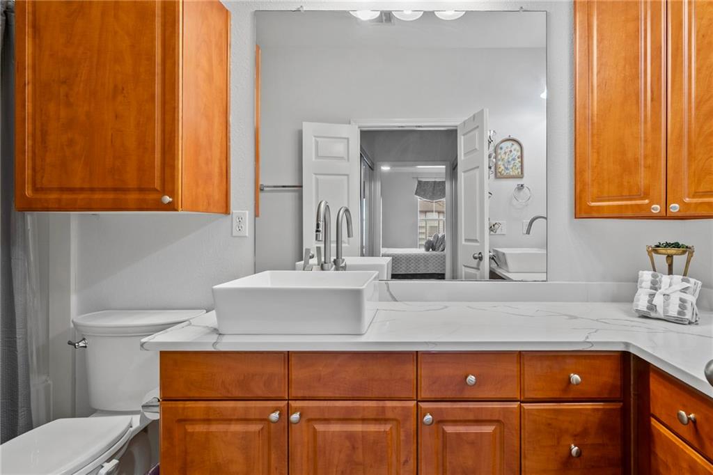 350 EMERALD FOREST Boulevard 27108