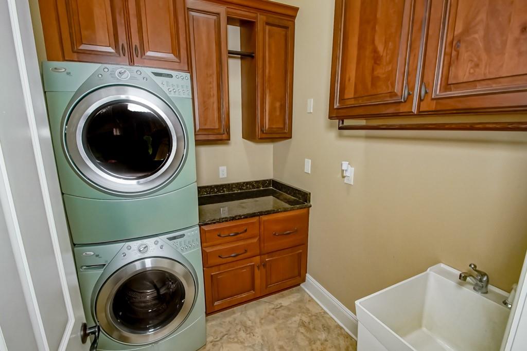 1258 CUTTER Cove