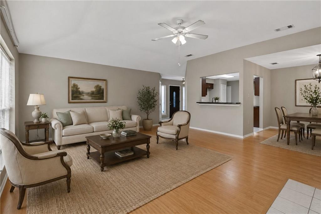 213 DRURY Lane