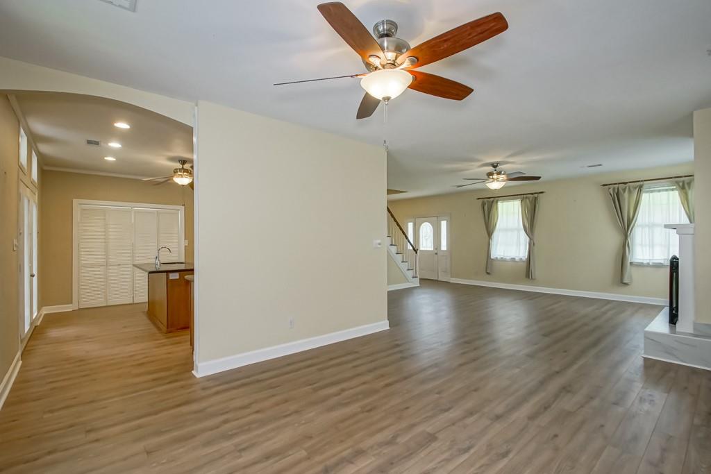 42773 ROBINWOOD Drive