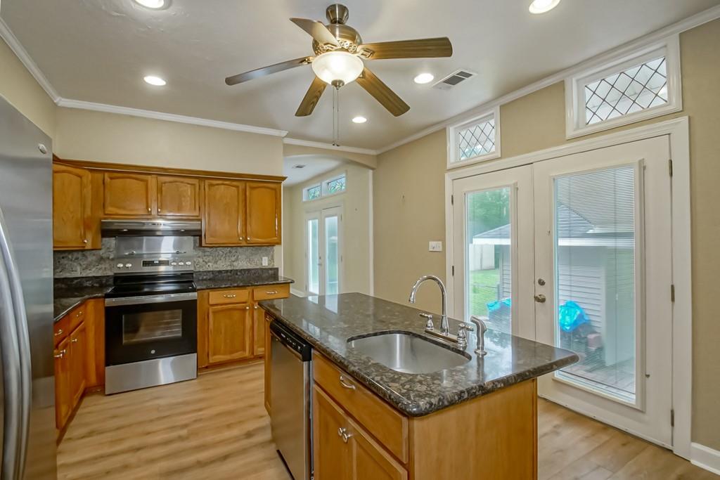 42773 ROBINWOOD Drive