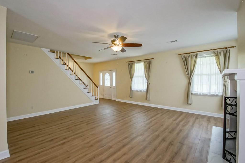42773 ROBINWOOD Drive