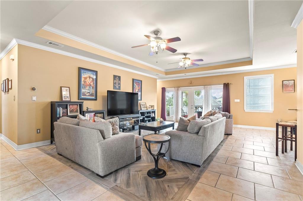 1512 REGATTA Cove