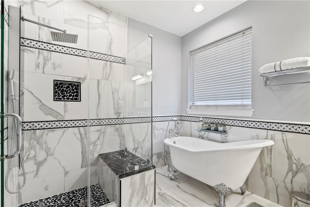 1512 REGATTA Cove
