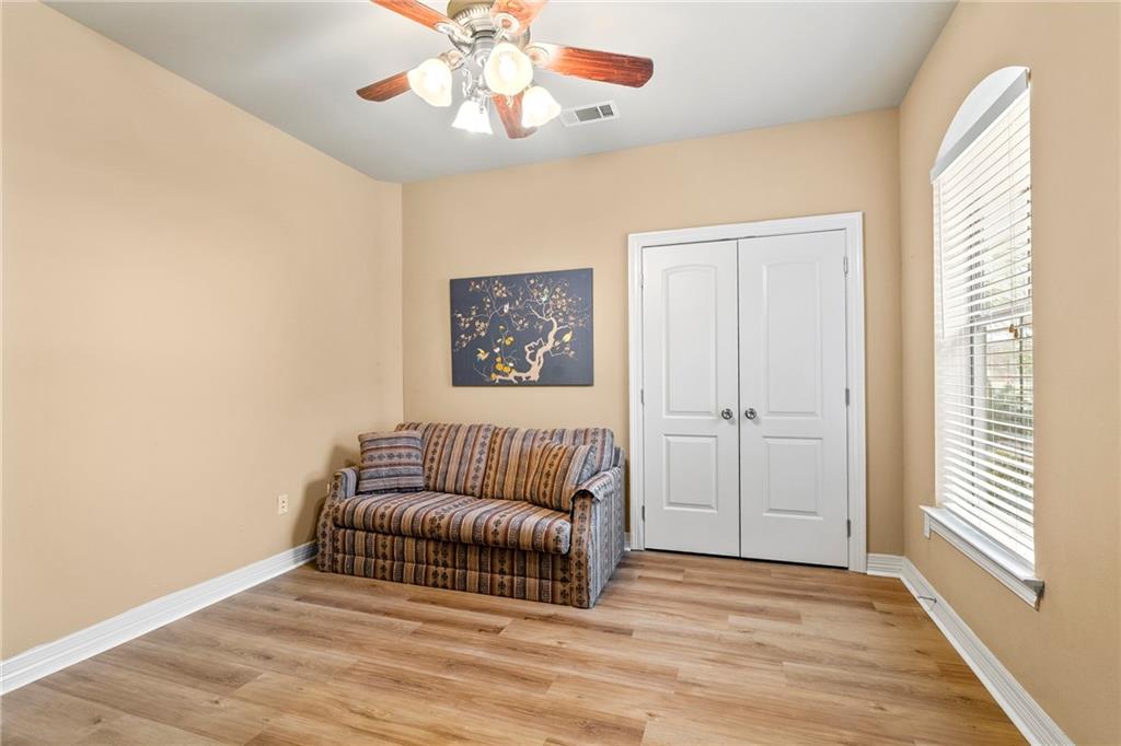 1512 REGATTA Cove