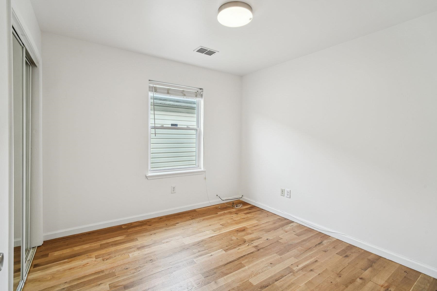 186 ARLINGTON AVE Unit: 2