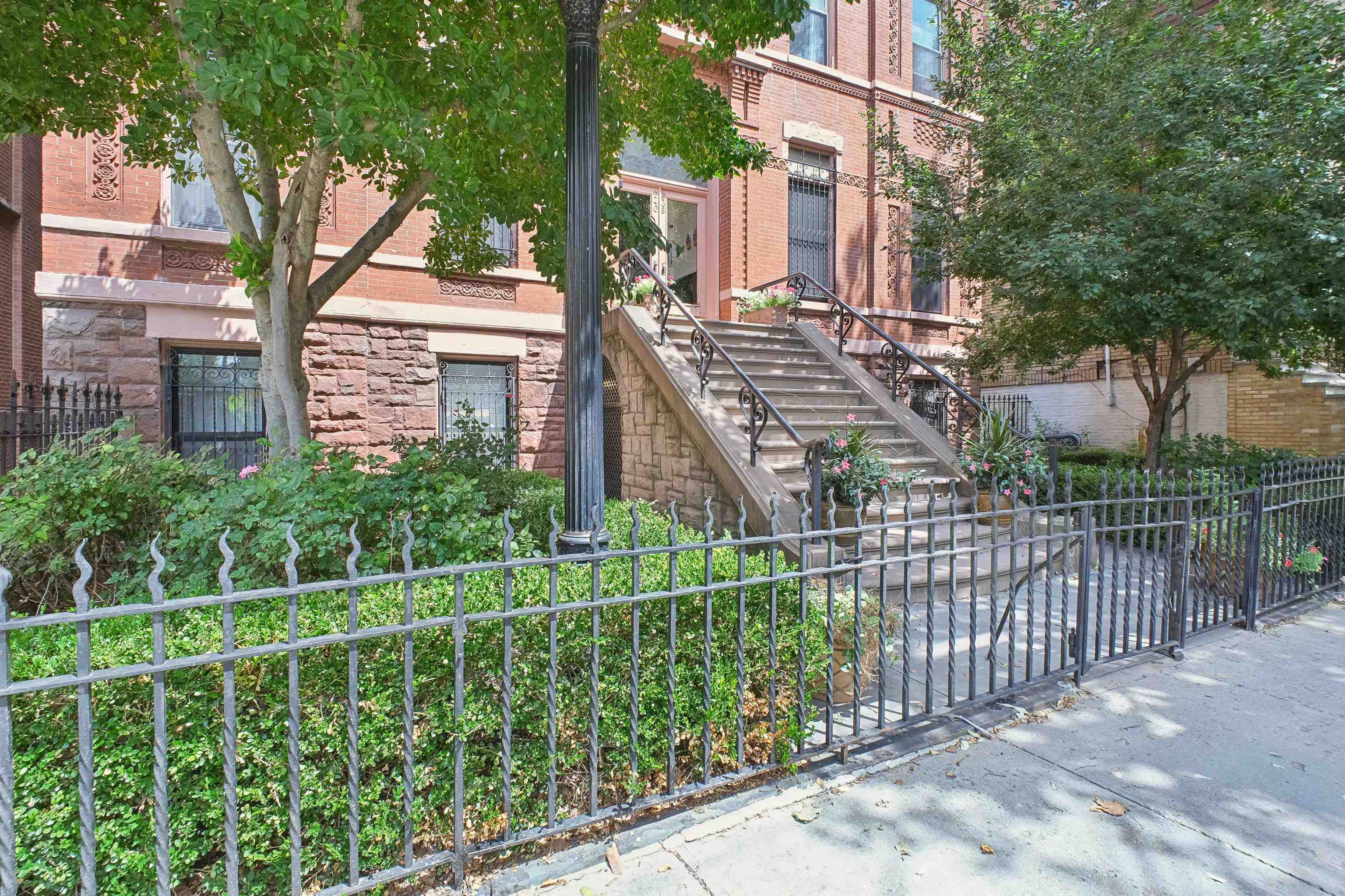 238-240 9TH ST Unit: 10