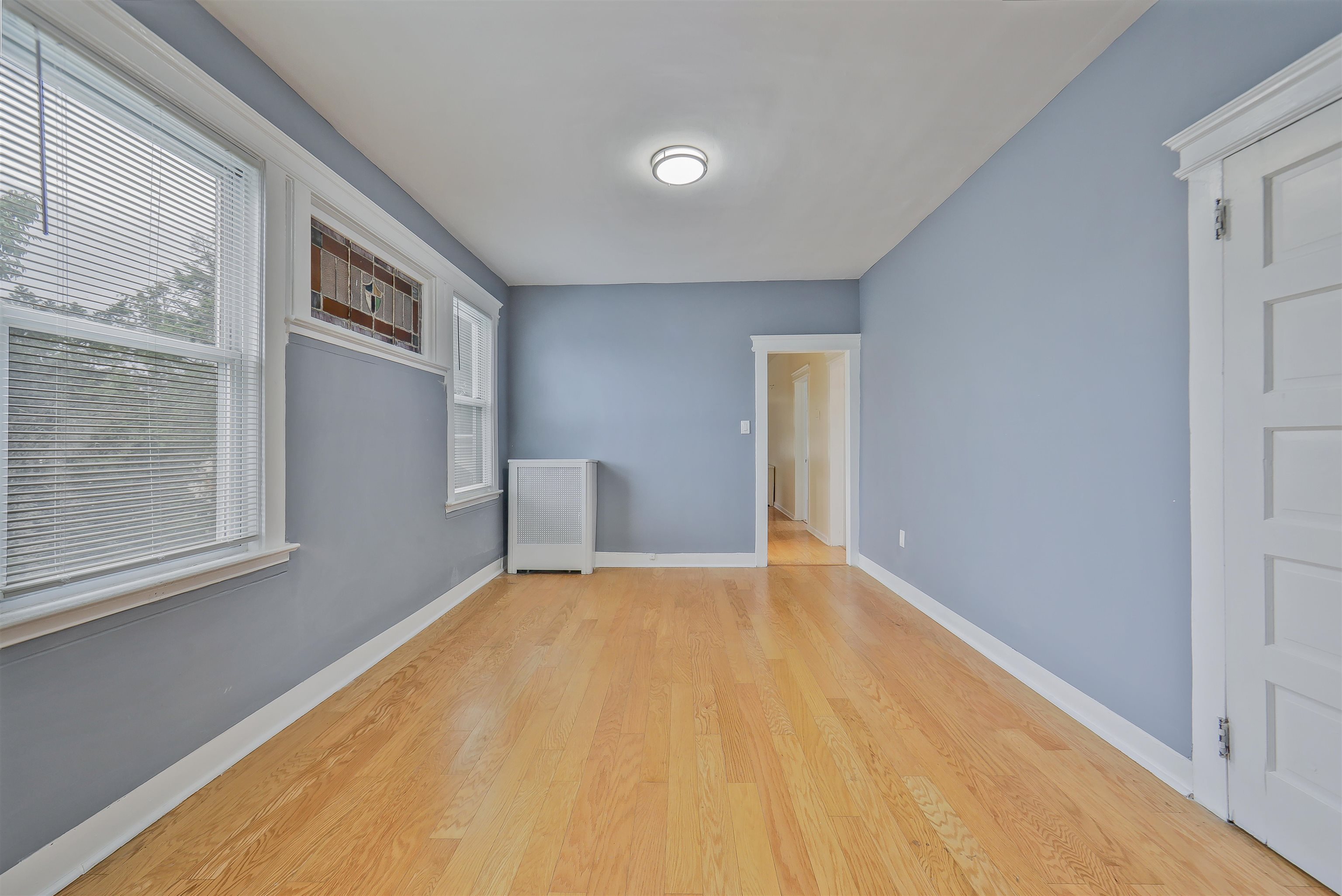 26 MONTROSE TERRACE Unit: 2
