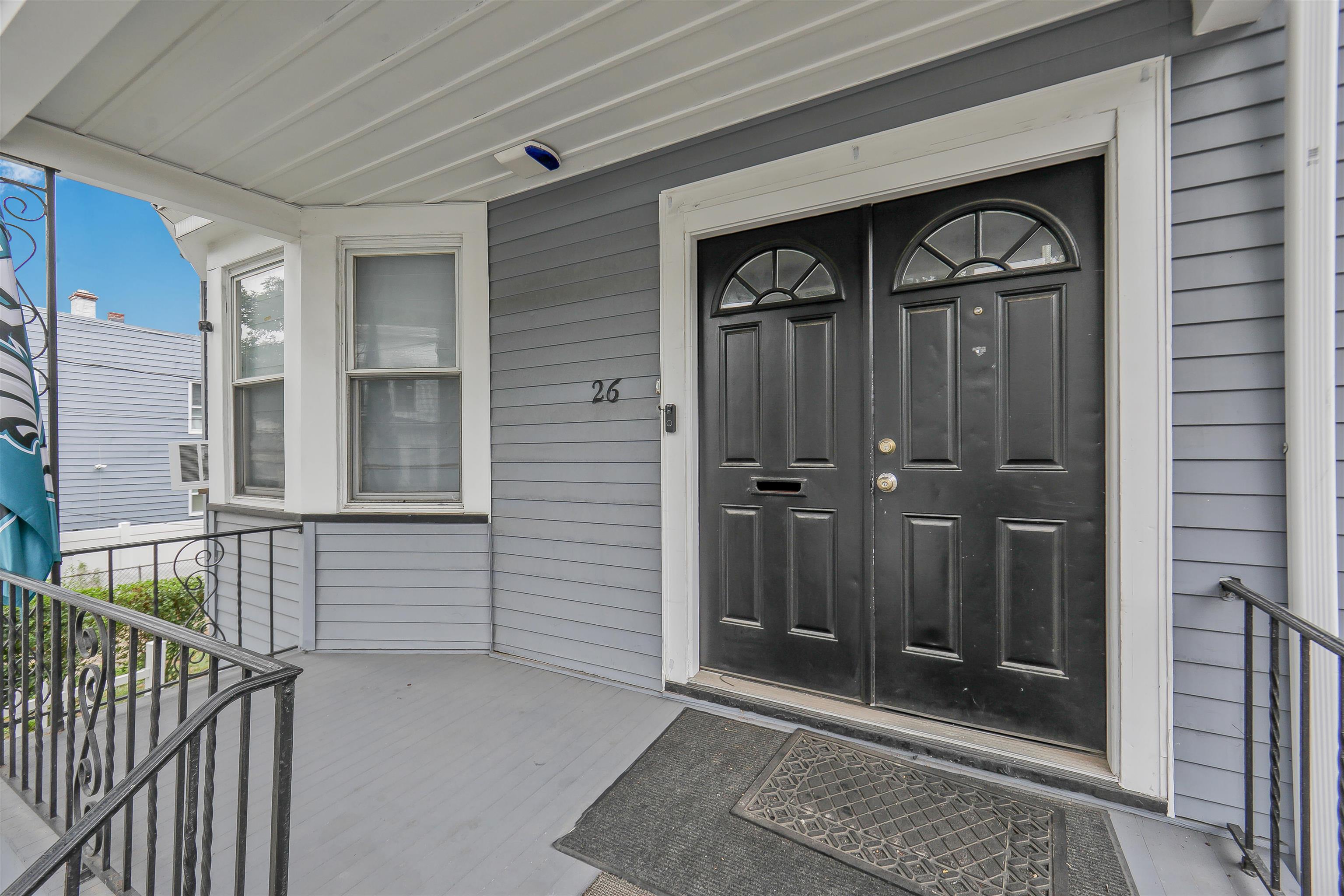 26 MONTROSE TERRACE Unit: 2
