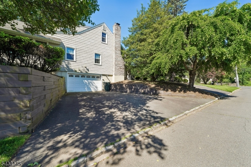 830 Raritan Rd