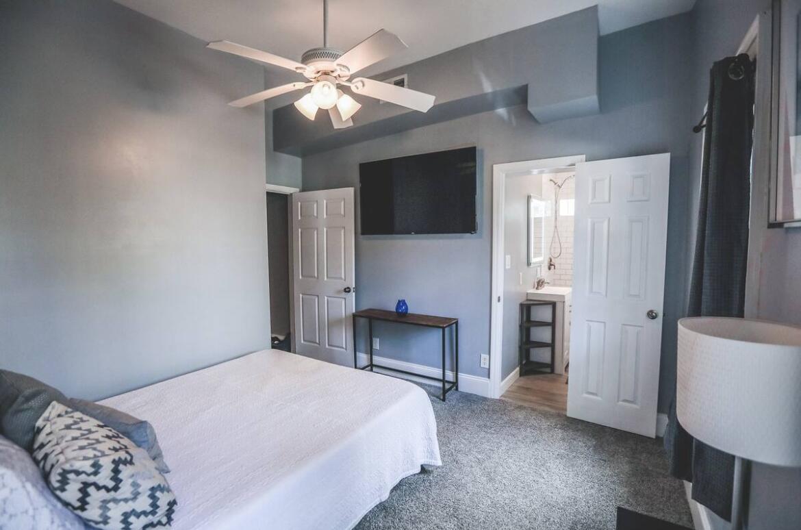 2 Woolfe Street # B Unit: A & B